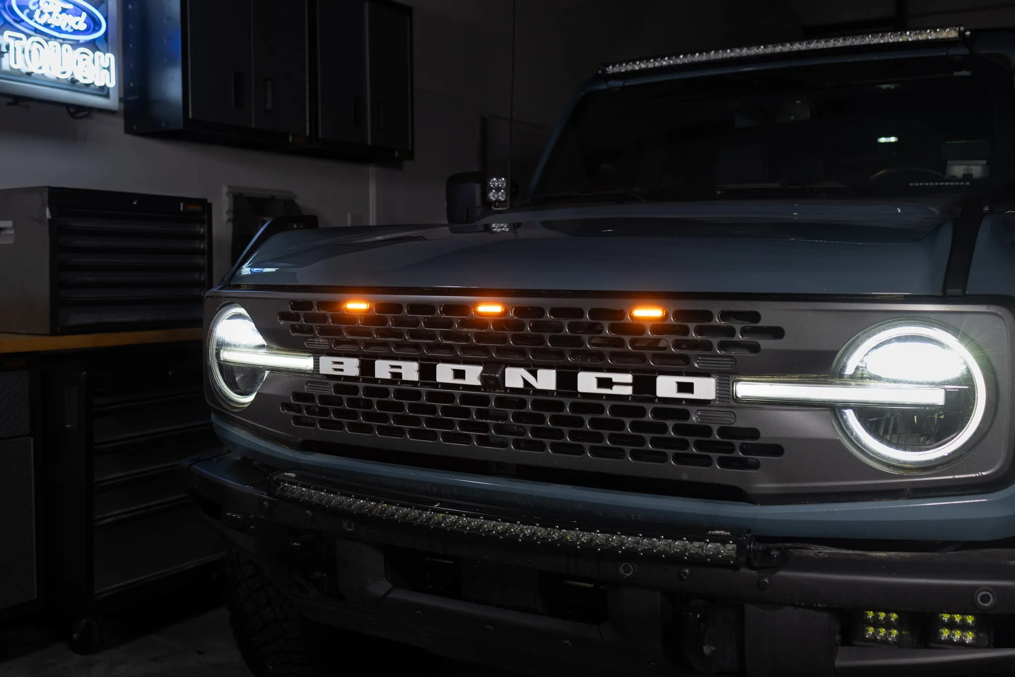 2021 - 2025 Ford Bronco Raptor Style Extreme Amber LED Grill Kit
