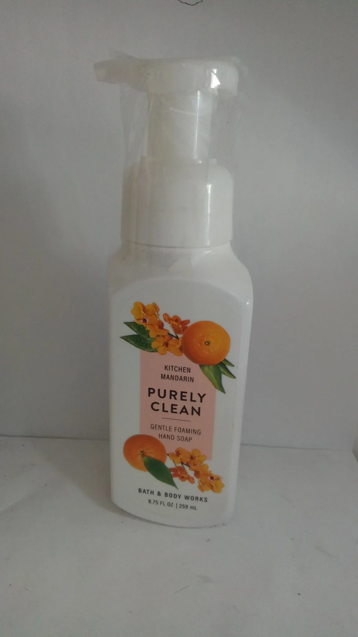 Bath & Body Works - Kitchen Mandarin Purely Clean Hand Soap (Sold Individually)