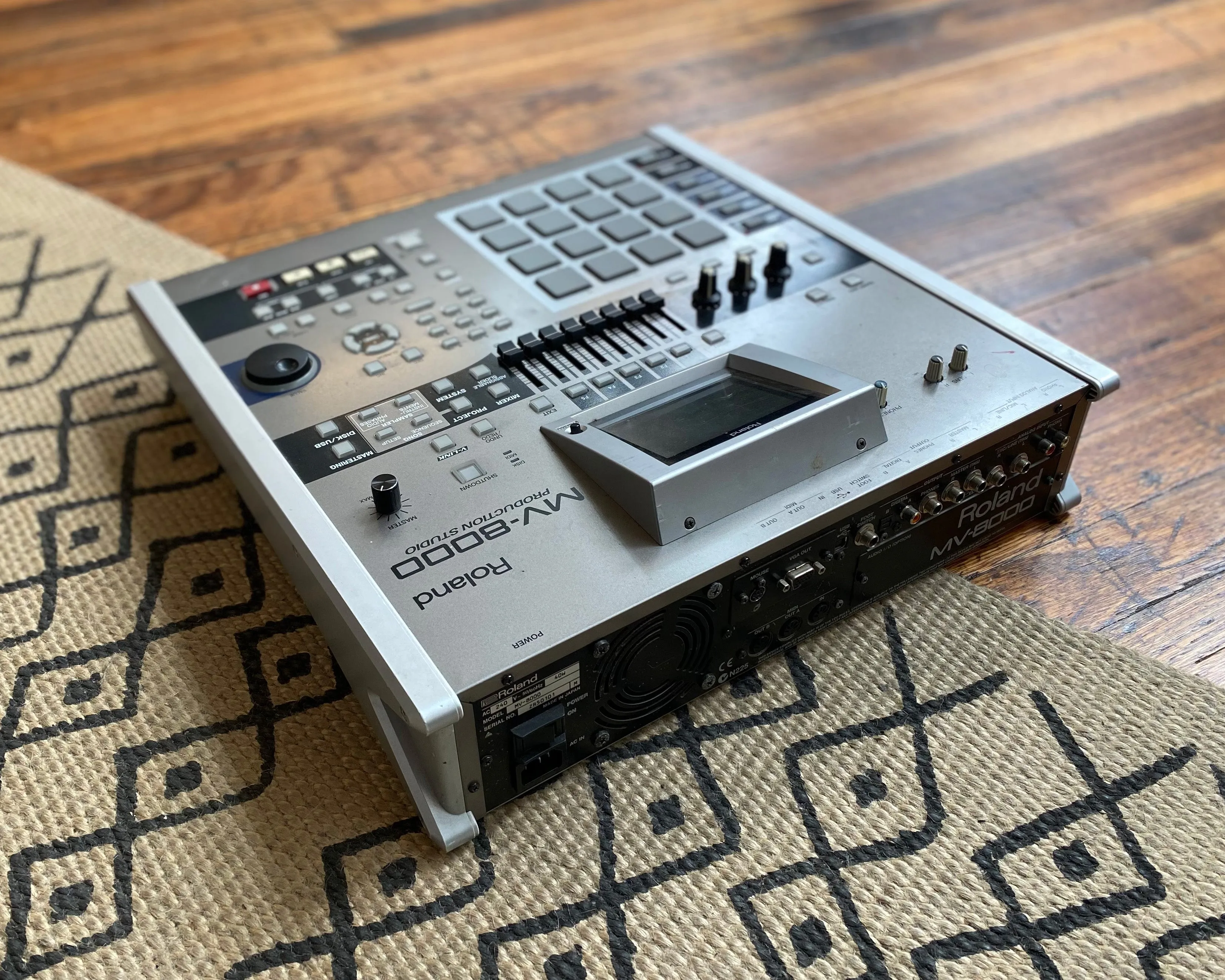 Roland MV-8000