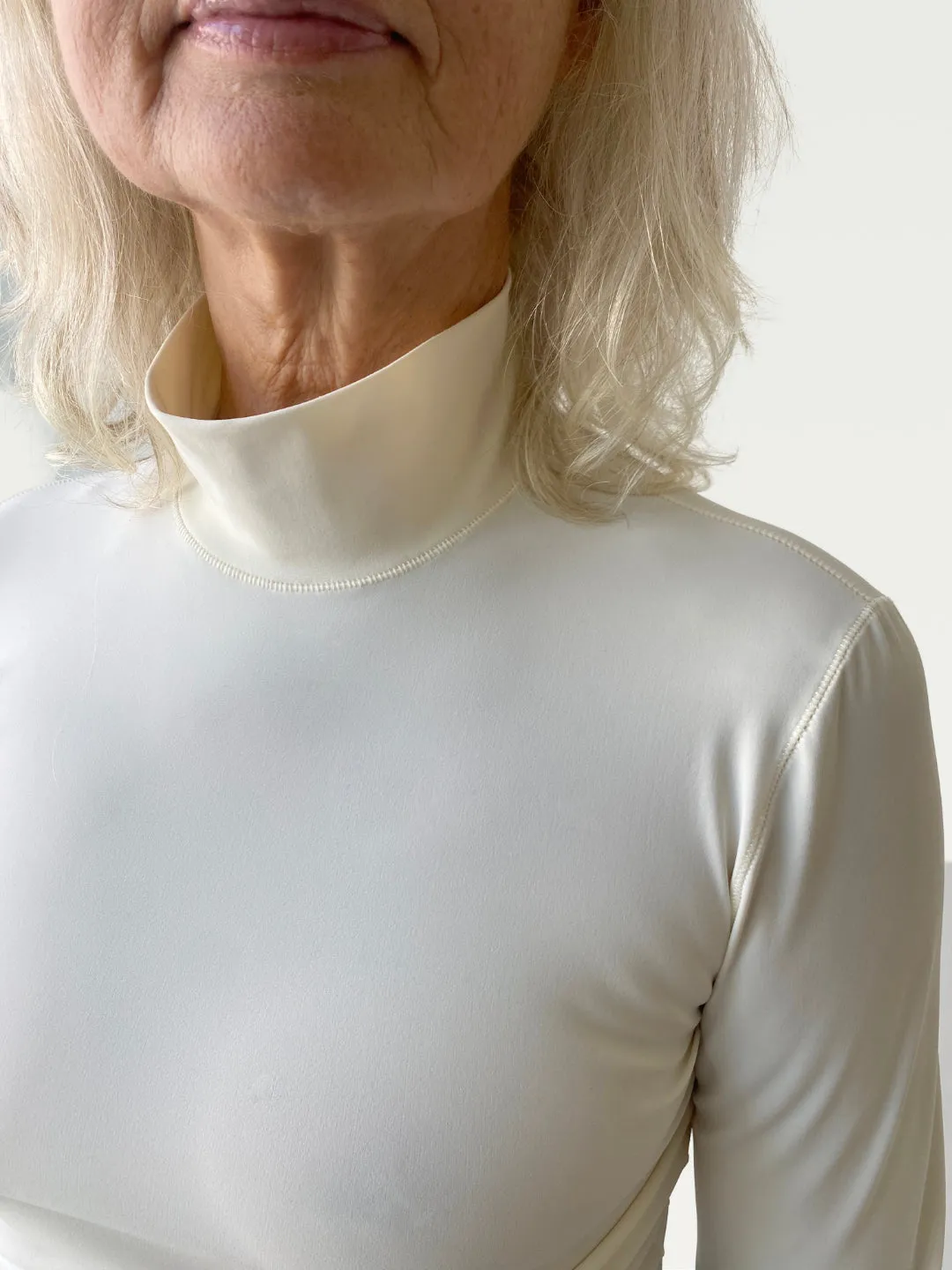 Technical Mock Neck Longline in Creamy
