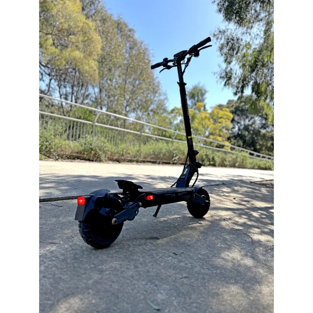 Veloz G2 Master Electric Scooter 2400W 60KM/HR 18Ah ALL TERRAIN 6 Months Free Service